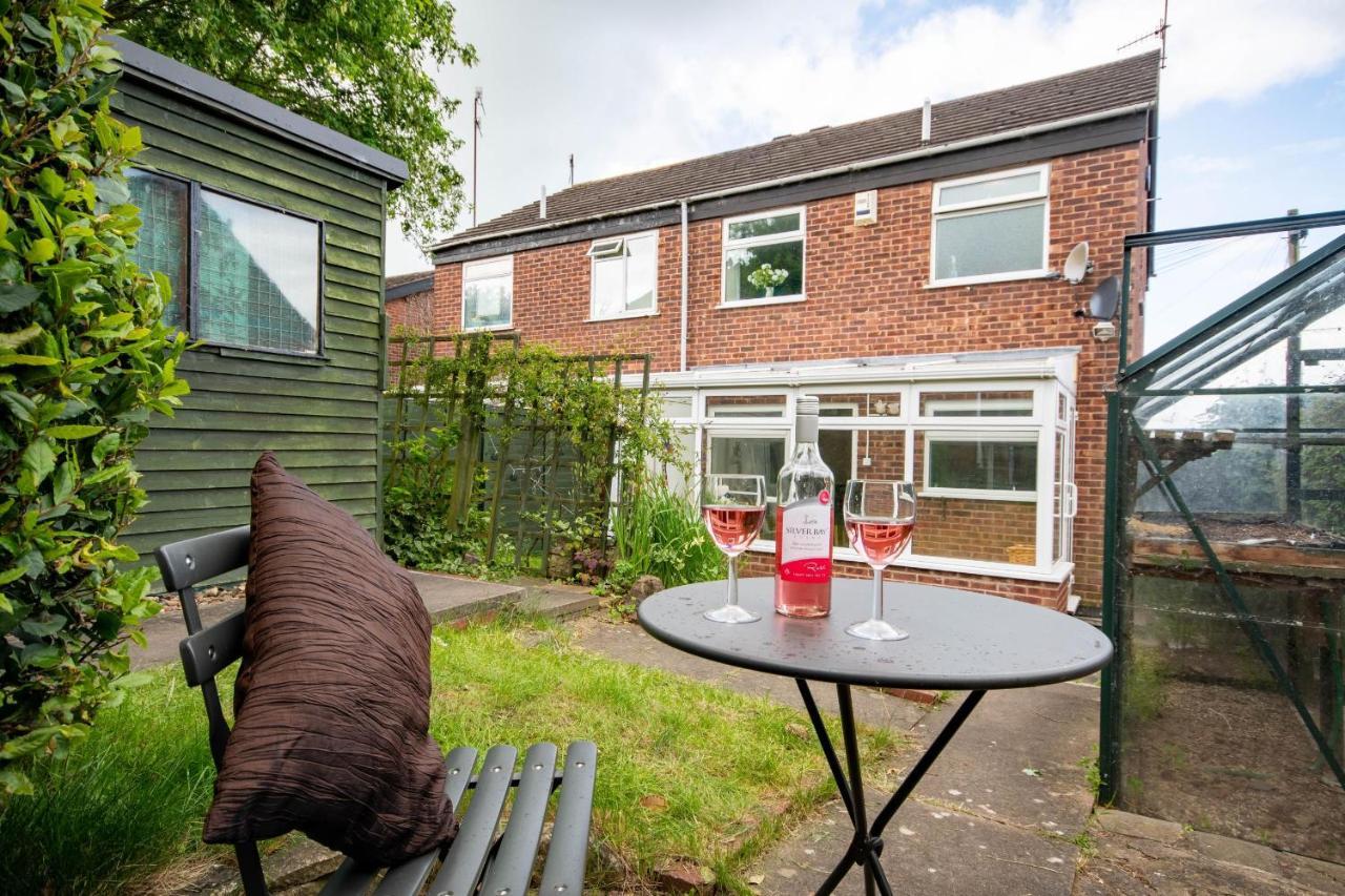3-Bedroom House With Garden, Conservatory, In Centre Of Worcester Bagian luar foto